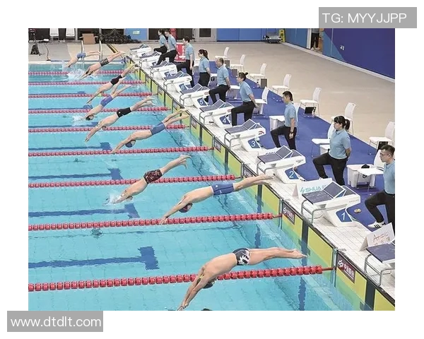 激烈对决游泳比赛精彩瞬间记录，超越自我挑战极限，快来一起见证胜利之光